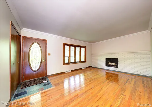 5th image of 3125 W Commerce Rd, Milford, MI 48380 | MLS# 20261050848