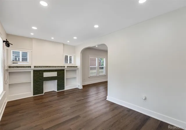 Photo 3 of Single family home for sale at 14219 Corbett St, Detroit, MI 48213 | MLS# 20261050855 | Listing updated on 2026-09-16