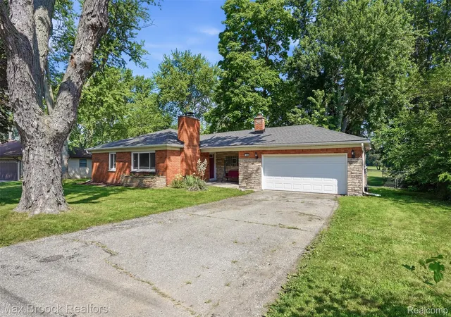 Photo 1 of Single family home for sale at 2444 Anders Dr, Waterford, MI 48329 | MLS# 20261050859 | Listing updated on 2026-09-08