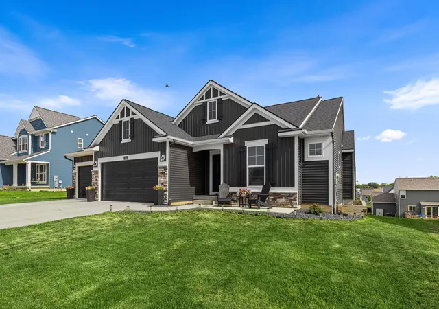 Photo 4 of Single family home for sale at 1721 Julienne Ct SW, Byron Center, MI 49315 | MLS# 65026033809 | Listing updated on 2026-08-28