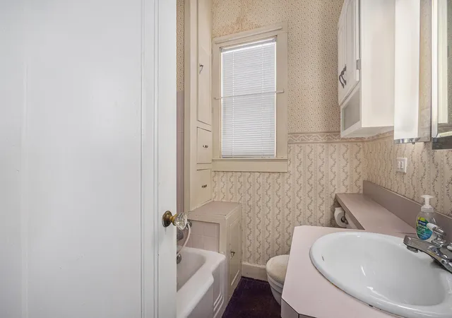 Photo 4 of Single family home for sale at 928 Phoenix St, South Haven, MI 49090 | MLS# 69026033814 | Listing updated on 2026-08-12