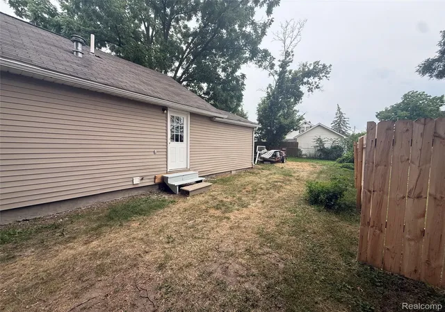 14th image of 2134 E Mclean Ave, Burton, MI 48529 | MLS# 20261050876