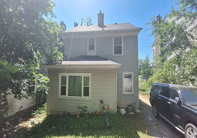 Photo 3 of Single family home for sale at 1334 Fuller Ave Se, Grand Rapids, MI 49506 | MLS# 65026033845 | Listing updated on 2026-08-04