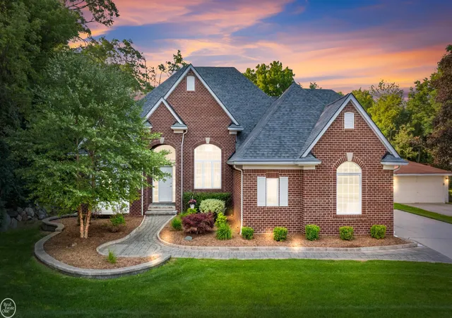 Photo 1 of Sale Pending at 53 Evaline Dr, Troy, MI 48085 | MLS# 58050213789 | Listing updated on 2026-07-08