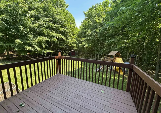 Photo 3 of Single family home for sale at 4564 Harr Dr, Traverse City, MI 49685 | MLS# 78080070683 | Listing updated on 2026-08-03