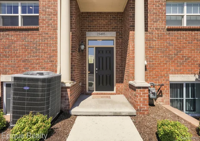 4th image of 25495 Grandview Ln #25, Novi, MI 48375 | MLS# 20261050956