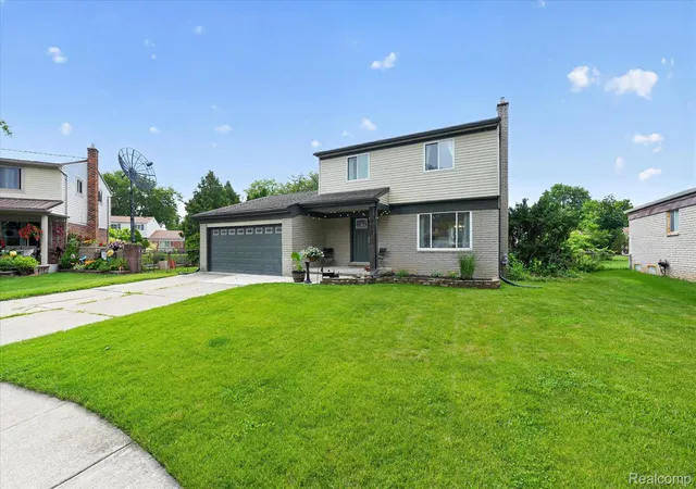 Photo 3 of Single family home for sale at 53962 Kirk Ct, New Baltimore, MI 48047 | MLS# 20261050958 | Listing updated on 2026-07-27