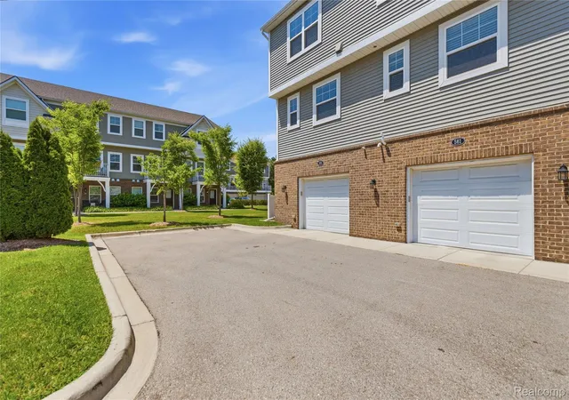 21st image of 561 Parkdale Ln, Ferndale, MI 48220 | MLS# 20261050980