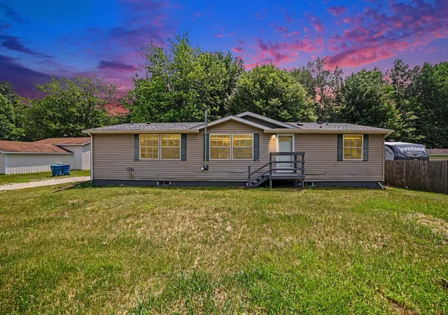 1st image of 1717 W Townline 16 Rd, Pinconning, MI 48650 | MLS# 58050213801