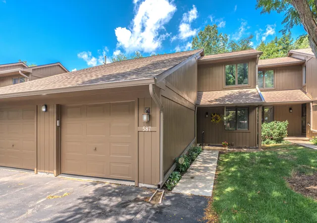 1st image of 587 Park Pl, Saline, MI 48176 | MLS# 81026033884