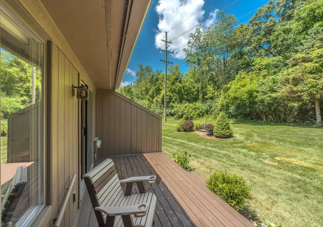 4th image of 587 Park Pl, Saline, MI 48176 | MLS# 81026033884