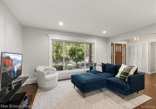 3rd image of 139 Wimbleton Dr, Birmingham, MI 48009 | MLS# 20261051039