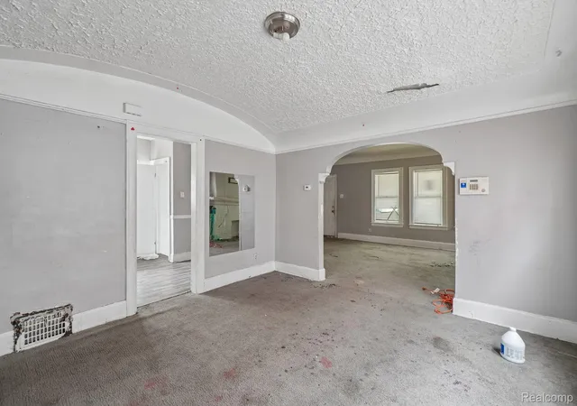 Photo 4 of Multi family home for sale at 2981 Richton St, Detroit, MI 48206 | MLS# 20261051044 | Listing updated on 2026-09-17
