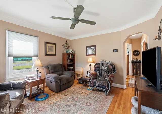 Photo 1 of Sale Pending at 4415 Auburn Rd, Shelby Township, MI 48317 | MLS# 20261051046 | Listing updated on 2026-07-14