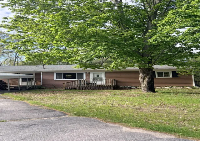 Photo 1 of Single family home for sale at 3610 Fenner Rd, Muskegon, MI 49445 | MLS# 65026033898 | Listing updated on 2026-08-03