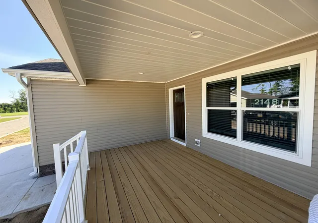 Photo 2 of Single family home for sale at 2148 Alta Vista Dr, East Bay Township Grand Traverse, MI 49686 | MLS# 78080070698 | Listing updated on 2026-09-10