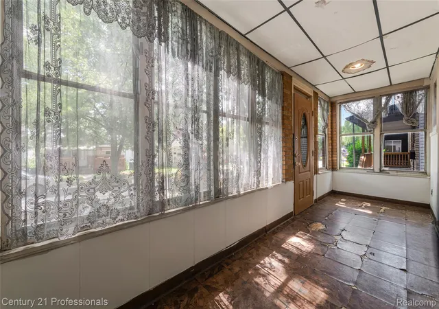 Photo 4 of Single family home for sale at 238 Richter St, River Rouge, MI 48218 | MLS# 20261051073 | Listing updated on 2026-07-07