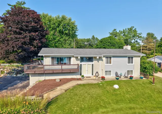 Photo 4 of Single family home for sale at 10504 Tamryn Blvd, Holly, MI 48442 | MLS# 20261051077 | Listing updated on 2026-09-24
