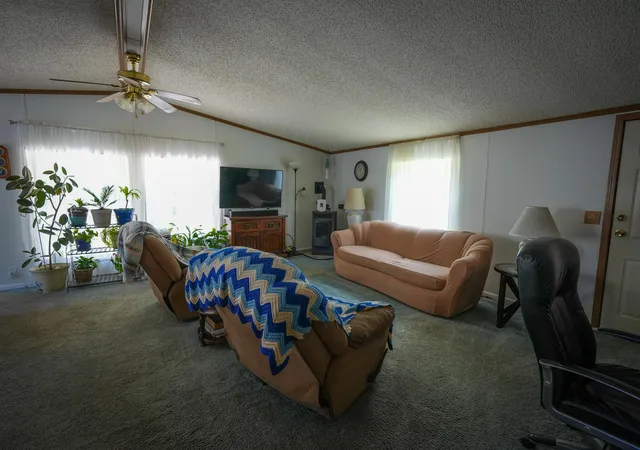 Photo 4 of Single family home for sale at 9339 Maple Hl Rd, Howard City, MI 49329 | MLS# 71026033915 | Listing updated on 2026-07-07