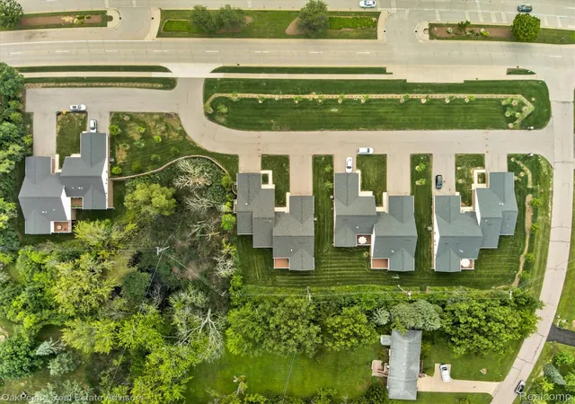 Photo 3 of Multi family home for sale at 26640 Orchard Lake Rd, Farmington Hills, MI 48334 | MLS# 20261051110 | Listing updated on 2026-10-10