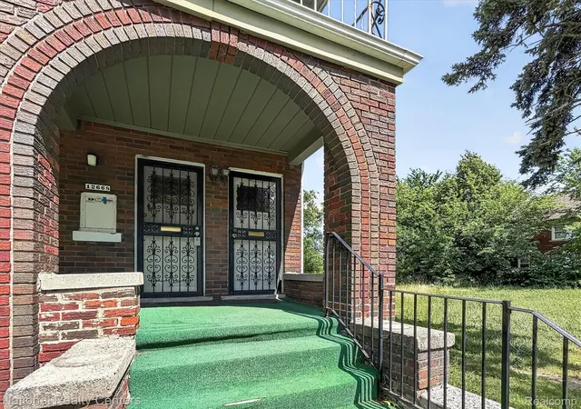 Listing Photo 4 - Condo for sale in building located at 12668 Stoepel, Detroit, MI 48238