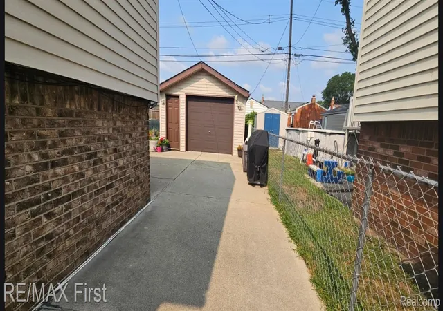 21st image of 27771 Lorenz St, Madison Heights, MI 48071 | MLS# 20261051139