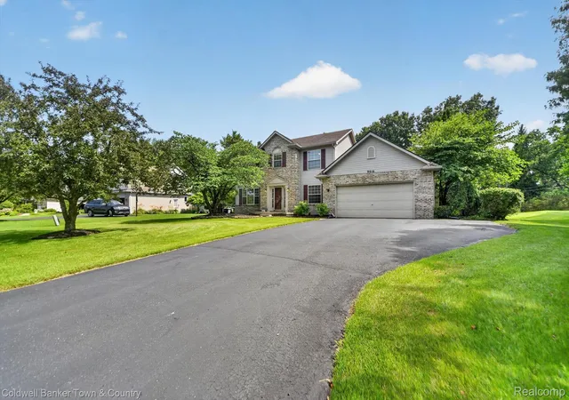 Photo 1 of Sale Pending at 9016 Hyacinth Way, Brighton, MI 48116 | MLS# 20261051161 | Listing updated on 2026-07-28