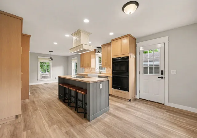 Photo 3 of Single family home for sale at 1022 Homewild Ave, Jackson, MI 49201 | MLS# 55026033961 | Listing updated on 2026-08-25