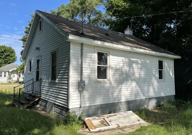 2nd image of 3871 Main St, Benton Harbor, MI 49022 | MLS# 69026033966