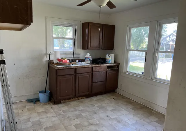4th image of 3871 Main St, Benton Harbor, MI 49022 | MLS# 69026033966