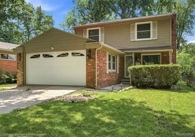 Photo 1 of Single family home for sale at 23821 Manistee St, Oak Park, MI 48237 | MLS# 20261051171 | Listing updated on 2026-08-29