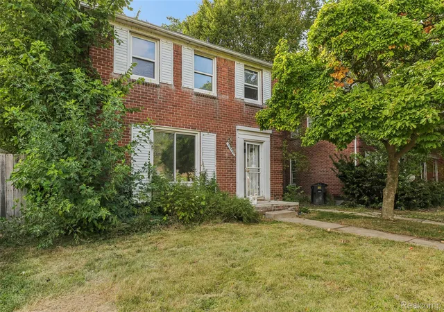 Photo 3 of Single family home for sale at 5935 Cadieux Rd, Detroit, MI 48224 | MLS# 20261051173 | Listing updated on 2026-09-17