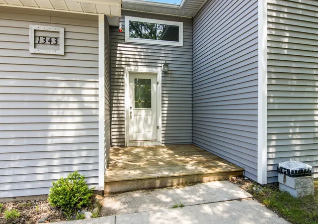 Photo 3 of Single family home for sale at 1343 E Duck Lake Rd, Grawn, MI 49637 | MLS# 78080070709 | Listing updated on 2026-08-21