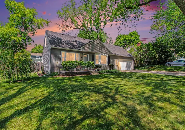 1st image of 1607 Anderson Ave, Ann Arbor, MI 48104 | MLS# 81026033977