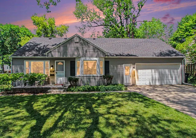 Photo 2 of Single family home for sale at 1607 Anderson Ave, Ann Arbor, MI 48104 | MLS# 81026033977 | Listing updated on 2026-09-09