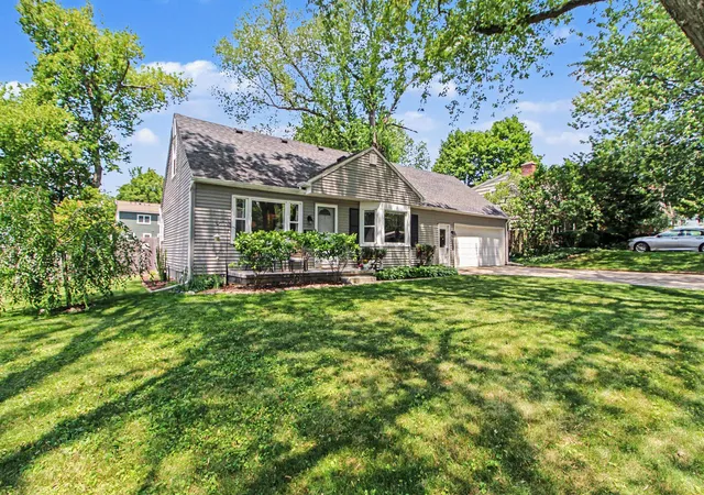 Photo 4 of Single family home for sale at 1607 Anderson Ave, Ann Arbor, MI 48104 | MLS# 81026033977 | Listing updated on 2026-09-09