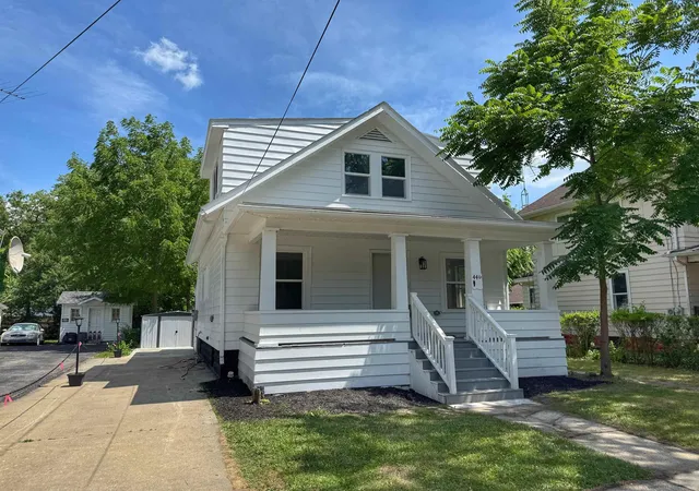 Photo 1 of Sale Pending at 440 Sackett Ave, Monroe, MI 48162 | MLS# 58050213859 | Listing updated on 2026-08-27