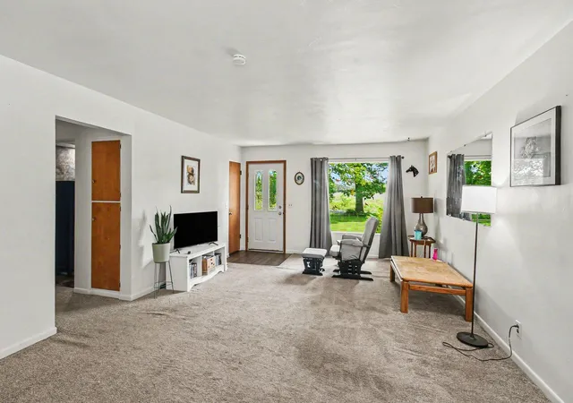 Photo 5 of Single family home for sale at 6025 Zimmer Rd, Haslett, MI 48840 | MLS# 72026033992 | Listing updated on 2026-08-18