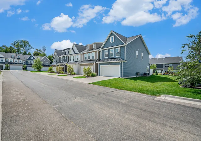 3rd image of 4811 Denali River Ave Sw, Kent, MI 49418