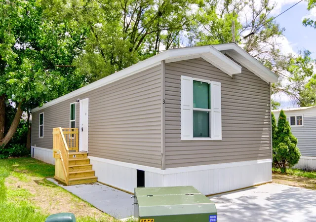 Photo 1 of Sale Pending at 4747 W River Dr Ne #3, Comstock Park, MI 49321 | MLS# 71026034033 | Listing updated on 2026-08-26