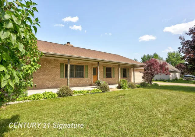 Photo 4 of Single family home for sale at 3725 Trimm Rd, Saginaw, MI 48609 | MLS# 61050213881 | Listing updated on 2026-10-05