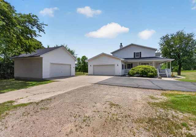 4th image of 4001 Hoyer Rd, Jackson, MI 49201 | MLS# 55026034047