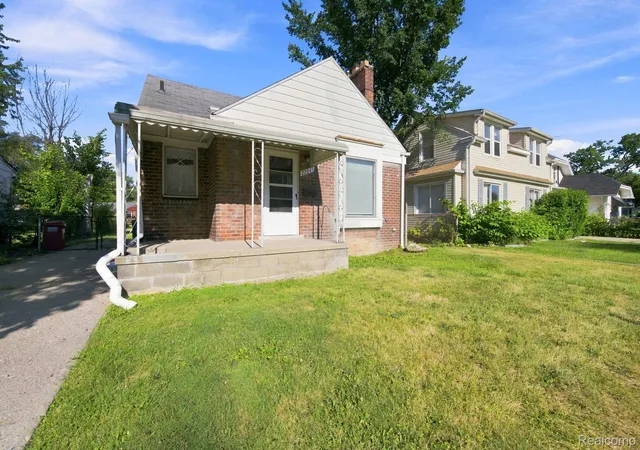 Photo 3 of Single family home for sale at 22845 Melrose Ave, Eastpointe, MI 48021 | MLS# 20261051344 | Listing updated on 2026-09-17