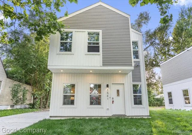 Photo 2 of Single family home for sale at 7541 Clayburn St, Detroit, MI 48228 | MLS# 20261051359 | Listing updated on 2026-09-12