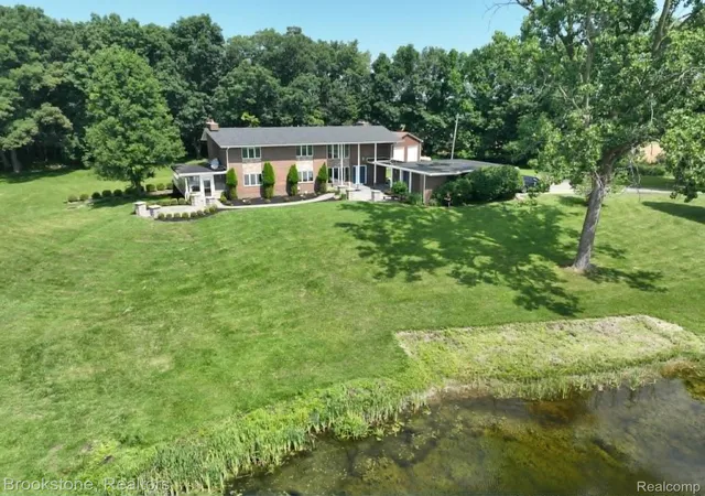 Photo 3 of Single family home for sale at 4140 S Henderson Rd, Davison, MI 48423 | MLS# 20261051368 | Listing updated on 2026-07-17