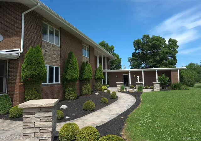 Photo 4 of Single family home for sale at 4140 S Henderson Rd, Davison, MI 48423 | MLS# 20261051368 | Listing updated on 2026-07-17