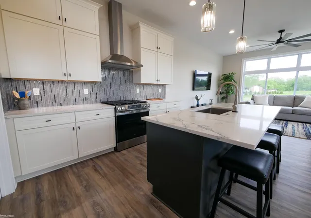 Photo 4 of Condo for sale at 260 S Carney Dr, Saint Clair, MI 48079 | MLS# 58050213900 | Listing updated on 2026-07-06