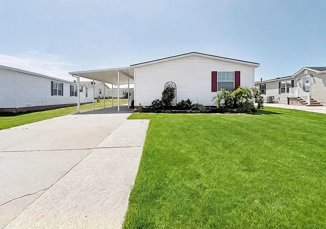 2nd image of 37037 Millstone Trl, New Haven, MI 48048 | MLS# 58050213901