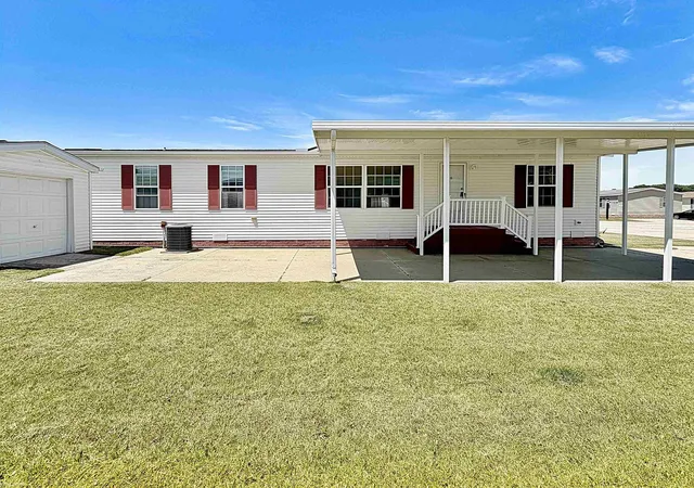 3rd image of 37037 Millstone Trl, New Haven, MI 48048 | MLS# 58050213901