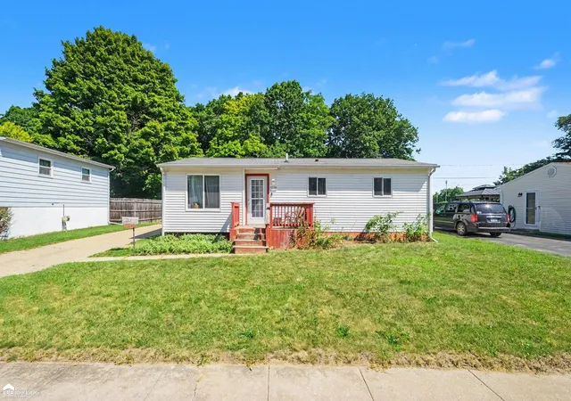 Photo 1 of Sale Pending at 565 Clarion St, Clio, MI 48420 | MLS# 5050213904 | Listing updated on 2026-07-10